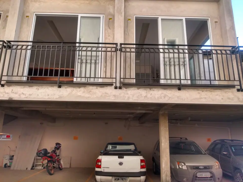 Guarda-corpos de ferro preto nas sacadas de prédio residencial – foto 5